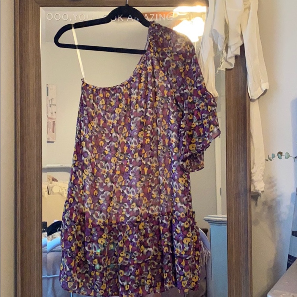 One shoulder bell sleeve dress